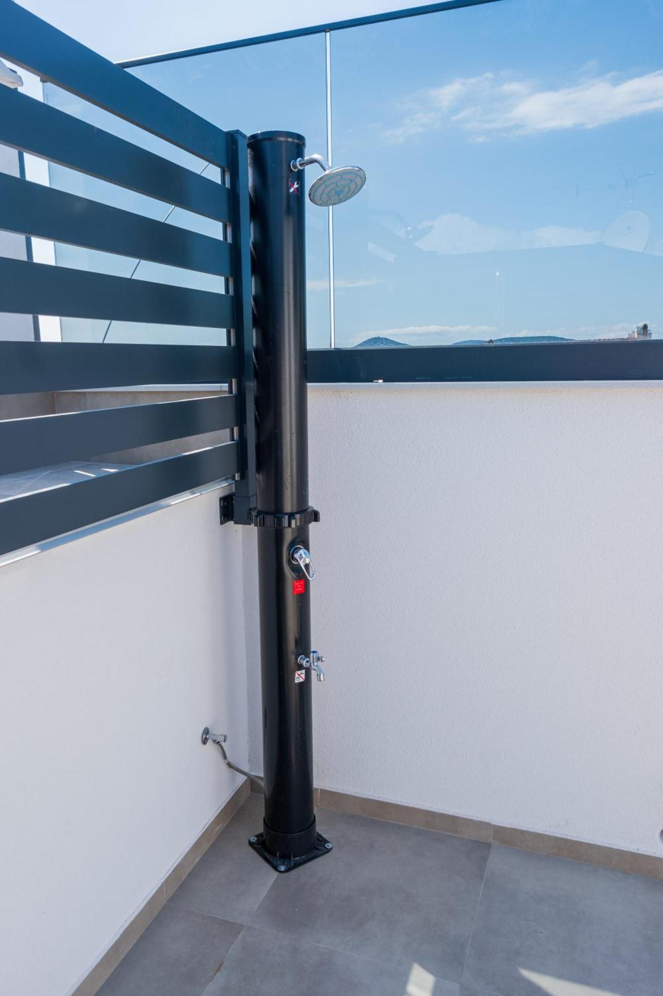 Three-Bedroom Premium Holiday Home Atmosfera With Private Pool&Sauna Vodice Eksteriør billede