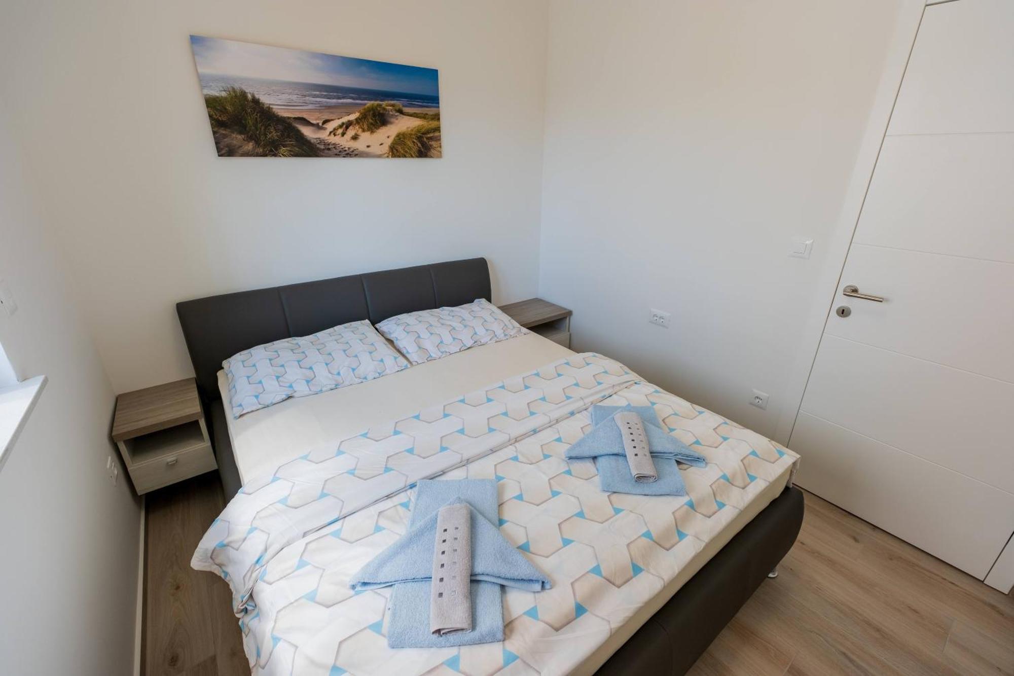Three-Bedroom Premium Holiday Home Atmosfera With Private Pool&Sauna Vodice Eksteriør billede